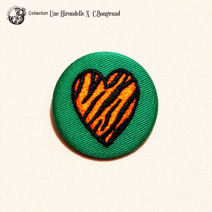 Broche petit format Coeur De Tigre