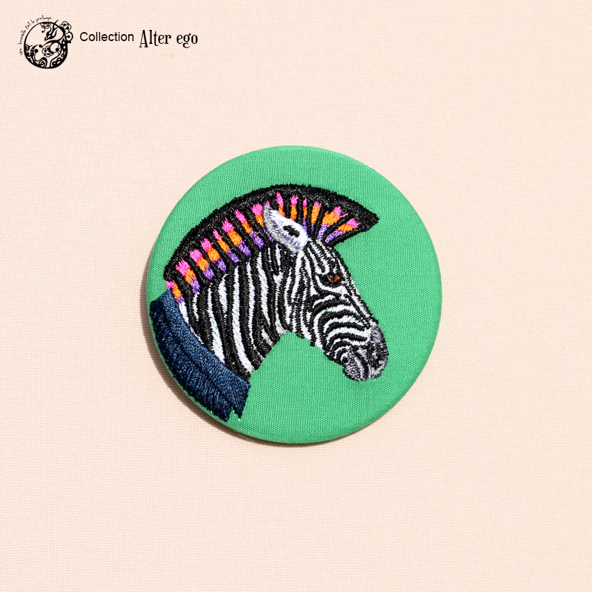 Broche grand format Mr Mohawk Zèbre