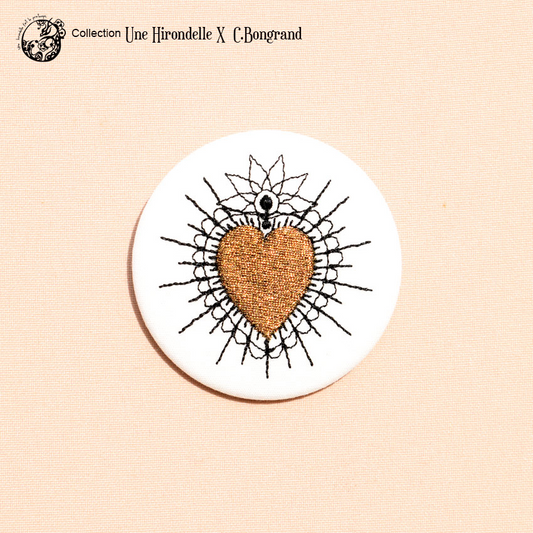 Broche grand format cœur or et blanc