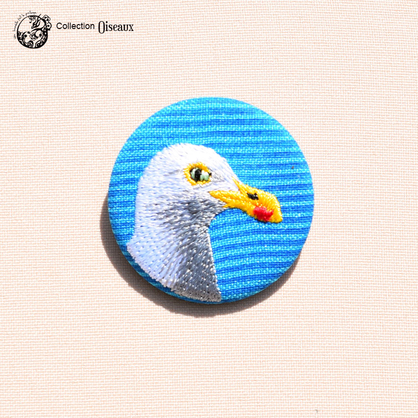 Broche petit format Goéland bleu clair