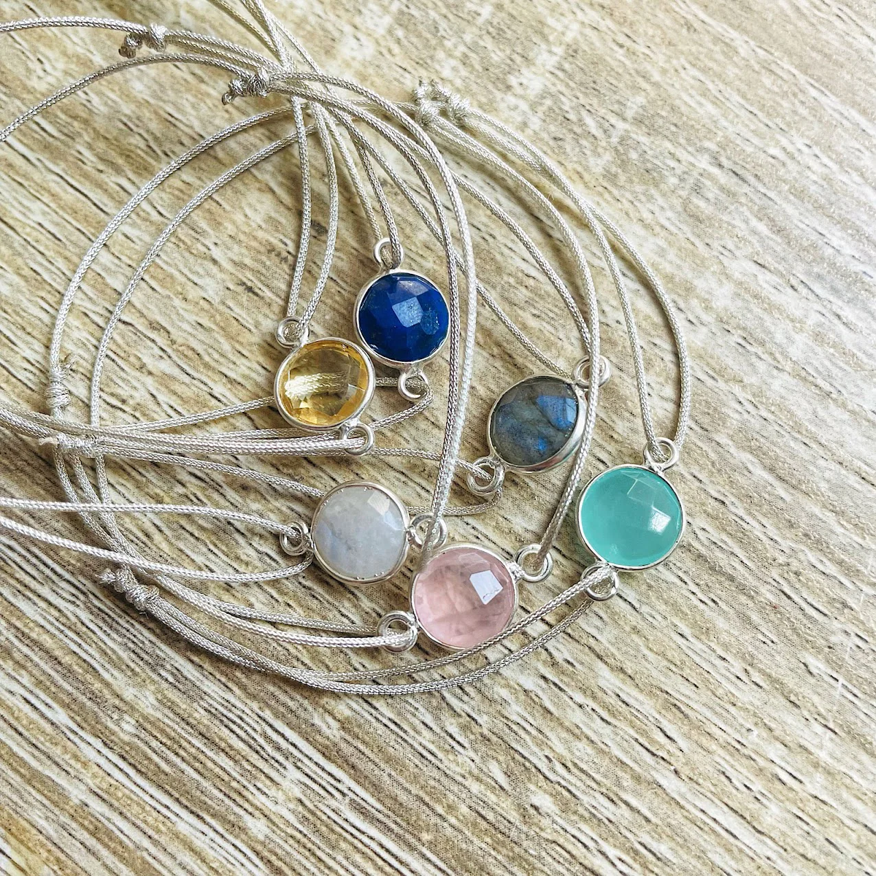Bracelet Alba Argenté avec pierres semi-précieuses