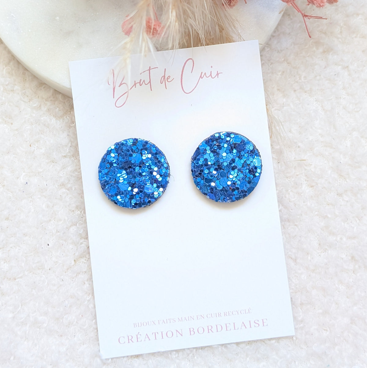 Boucles d'oreilles puces rondes bleues électrique