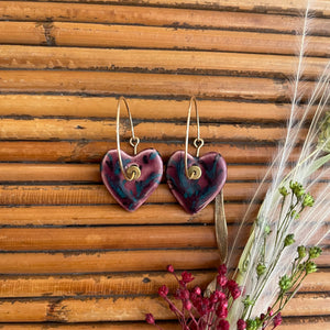 Boucles d'oreilles en céramique cœur violet tacheté