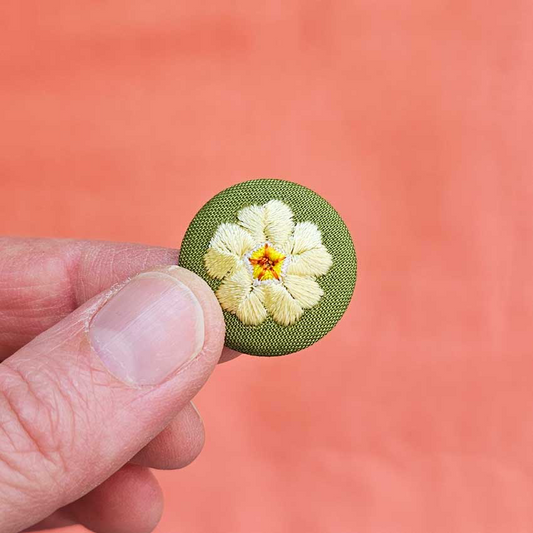 Broche Mini primevère jaune