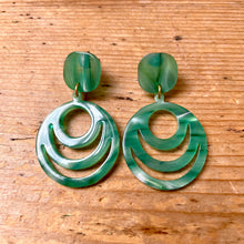 Charger l&#39;image dans la galerie, Boucles d’oreilles Emma vertes
