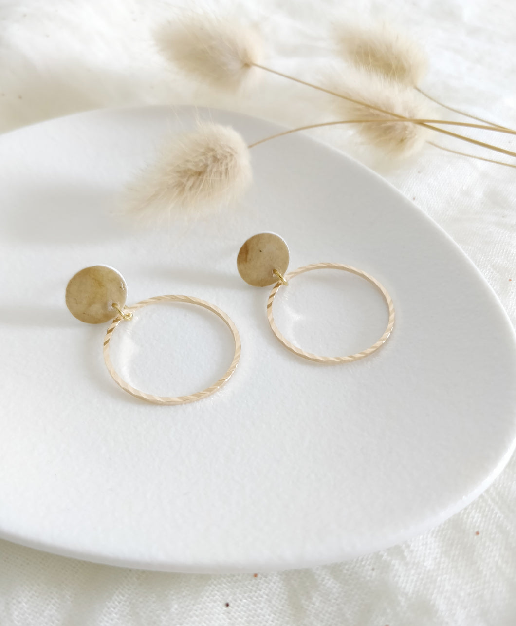 Boucles d'oreilles Lison beige Agathe - Do you speak français ?