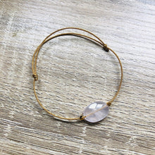 Charger l&#39;image dans la galerie, Bracelet Olivia doré avec pierres semi-précieuses
