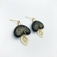 Charger l&#39;image dans la galerie, Boucles d’oreilles Nanette noir

