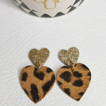 Charger l&#39;image dans la galerie, Boucles d&#39;oreilles Belza cuir léopard
