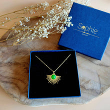 Charger l&#39;image dans la galerie, Collier La resplendissante agate verte

