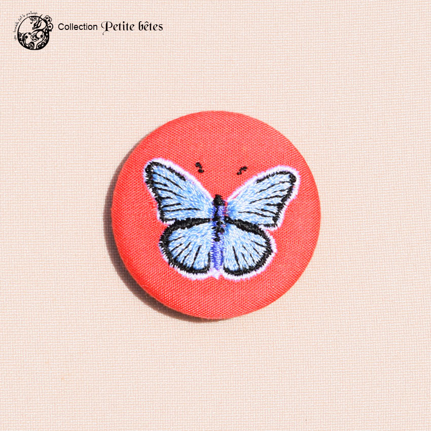 Broche petit format Papillon azurée