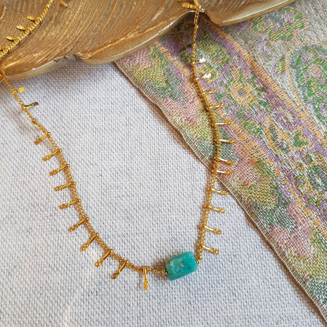 Collier Sharmila