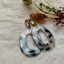 Charger l&#39;image dans la galerie, Boucles d’oreilles Alba glacial
