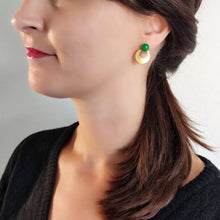 Charger l&#39;image dans la galerie, Boucles d’oreilles L’aventurière agate verte
