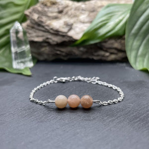 Bracelet argenté triperle avec pierres semi-précieuses