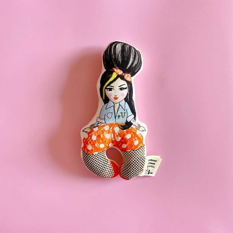 Hochet Amy in red en coton bio