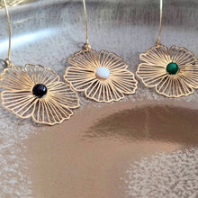 Charger l&#39;image dans la galerie, Boucles d’oreilles La naturelle agate noire
